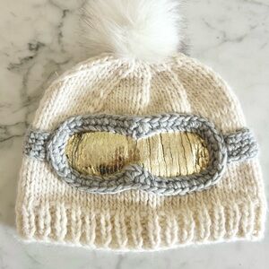 Cozy Cream Knit Pom Pom Ski Bunny Beanie Adult Large Adorable Rare Find!